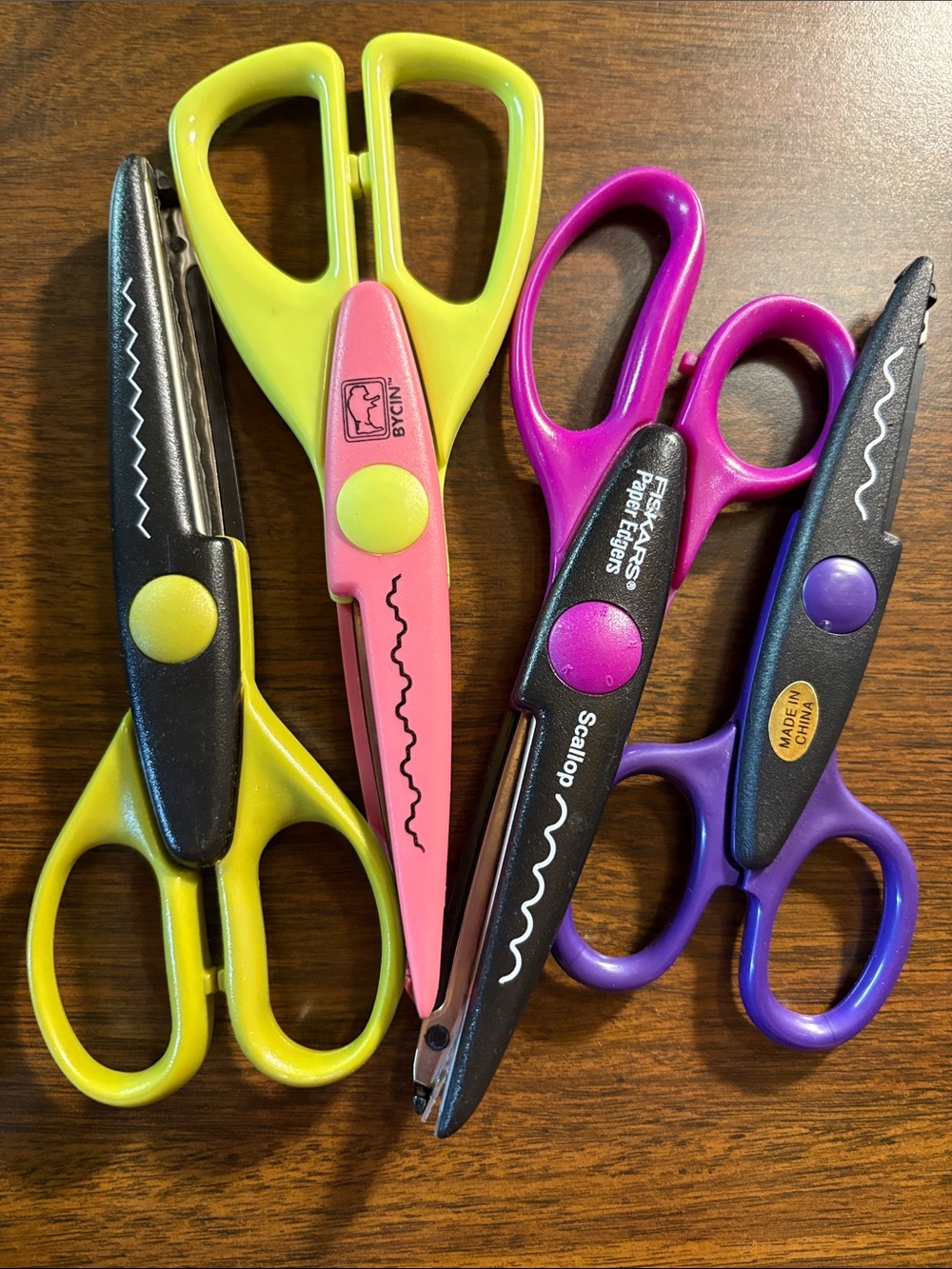 Craft scissors